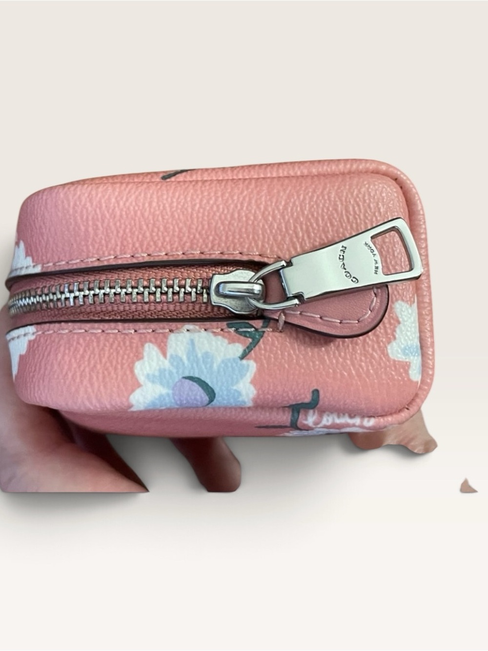 Coach EUC Mini Boxy Pink Floral Leather Cosmetic Pouch with Silver Logo - Picture 3 of 6